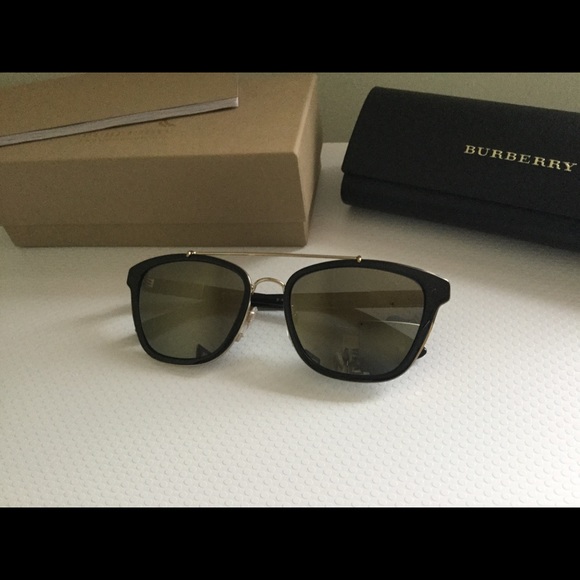 Burberry Sunglasses B4240